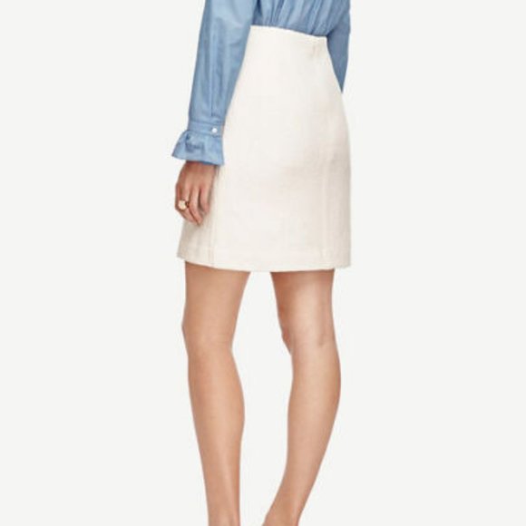 Ann Taylor Size 2 Red Side Pocket Wool Blend Skirt - Picture 3 of 4